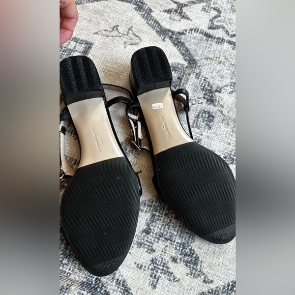 Salvatore Ferragamo
Patent Leather T-Strap Sandals - Picture 2 of 3